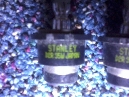 หลอดไฟซีนอลสำหรับ isuzu