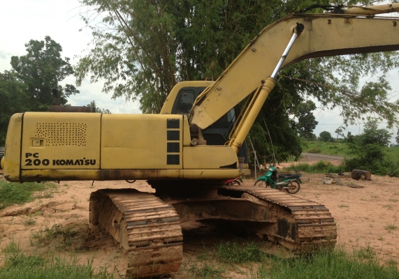 KOMATSU PC 200-6 เอกสารเล่มทะเบียน Serial 80121 ภายในเก๋งสะอาด ไฟฟ้าหน้าจอครบ เครื่องเดิมปั๊มเดิมสภาพดีพร้อมใช้งาน บอดี้ภายนอกสวย บูมอาร์มสวยไม่มีปะไม่มีดาม ช่วงล่างเอวแน่น โรลเลอร์โซ่บูทใบแทรกสภาพดีประมาณ 60\% พร้อมทำงานได้เลย ราคาต่อรองได้ครับ KOMATSU PC 200-6 เอกสารเล่มทะเบียน Serial 80121 ภายในเก๋งสะอาด ไฟฟ้าหน้าจอครบ เครื่องเดิมปั๊มเดิมสภาพดีพร้อมใช้งาน บอดี้ภายนอกสวย บูมอาร์มสวยไม่มีปะไม่มีดาม ช่วงล่างเอวแน่น โรลเลอร์โซ่บูทใบแทรกสภาพดีประมาณ 60\% พร้อมทำงานได้เลย ราคาต่อรองได้ครับ