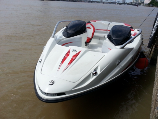 Seadoo 2009 Jetboat 9hour used