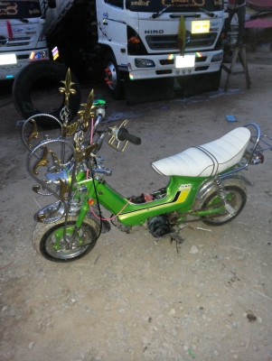 ขาย ชาลีแนวยุ่น เครื่องเวฟ 110 สภาพสวย