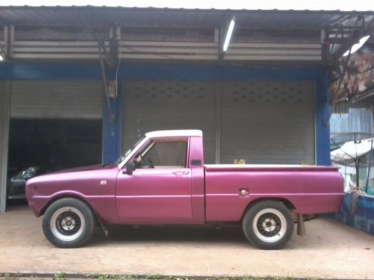 มาสด้า 1000  วางเครื่องมาแล้ว นิสัน a 13 เครื่องแห้งฟิตใหม่ได้ 2 เดือนวิ่งทางไกลสบาย  5 เกียร์  ใส่ดิสหน้าแล้ว มีทะเบียนพร้อมโอนขาด ปี 57  มีเครื่องเสียงพร้อม ไฟติดทุกดวง  45000 ติดต่อ 0860017862..........0817566460    ขับกลับได้เลยครับ    ......รับประกัน