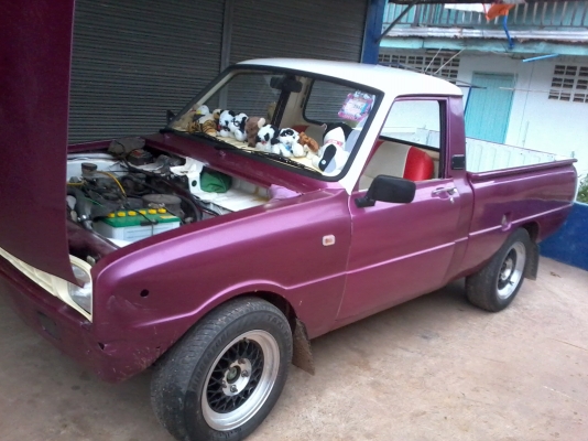 มาสด้า 1000  วางเครื่องมาแล้ว นิสัน a 13 เครื่องแห้งฟิตใหม่ได้ 2 เดือนวิ่งทางไกลสบาย  5 เกียร์  ใส่ดิสหน้าแล้ว มีทะเบียนพร้อมโอนขาด ปี 57  มีเครื่องเสียงพร้อม ไฟติดทุกดวง  45000 ติดต่อ 0860017862..........0817566460    ขับกลับได้เลยครับ    ......รับประกัน