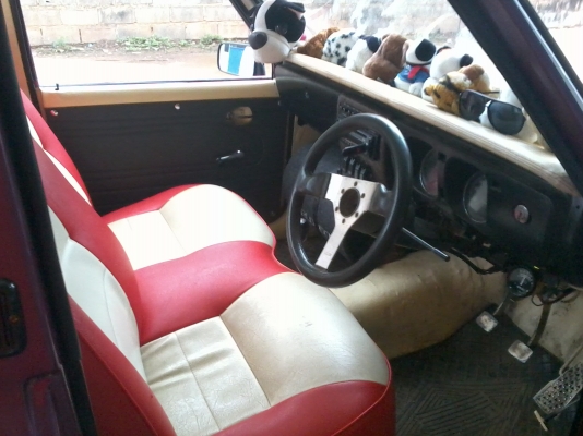 มาสด้า 1000  วางเครื่องมาแล้ว นิสัน a 13 เครื่องแห้งฟิตใหม่ได้ 2 เดือนวิ่งทางไกลสบาย  5 เกียร์  ใส่ดิสหน้าแล้ว มีทะเบียนพร้อมโอนขาด ปี 57  มีเครื่องเสียงพร้อม ไฟติดทุกดวง  45000 ติดต่อ 0860017862..........0817566460    ขับกลับได้เลยครับ    ......รับประกัน