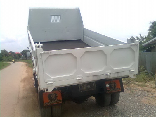 ขาย 6ล้อ ISUZU NRR 210แรงม้า ดั้ม6ตัน