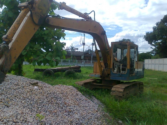 รถขุด KOMATSU 12HD-2 เครื่องดี ปั้มดี ช่วงล่างสวยมาก ระบบการทำงานดี