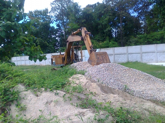 รถขุด KOMATSU 12HD-2 เครื่องดี ปั้มดี ช่วงล่างสวยมาก ระบบการทำงานดี