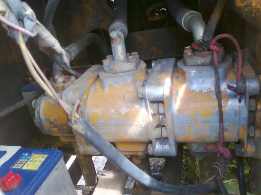 รถขุด KOMATSU 12HD-2 เครื่องดี ปั้มดี ช่วงล่างสวยมาก ระบบการทำงานดี