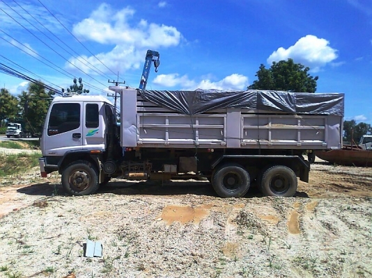 รถสิบล้อดั้ม ISUZU เดก้า 270 ยูโร 1 รถปี 44 เครื่องดี คัสซีสวย เก๋งสวย ภายในสวย มีระบบลากพ่วง.