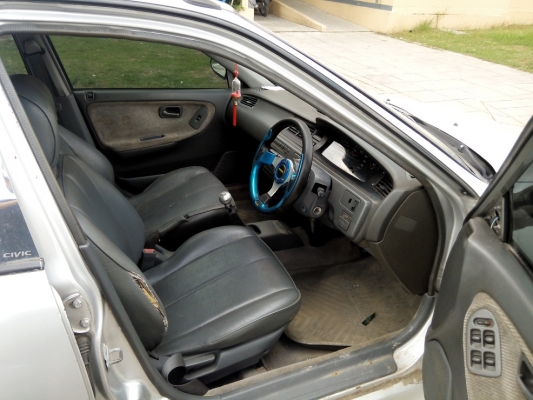 ขายซีวิค เตารีด สี่ประตู ชุดแต่งรอบคัน ถูกๆ ครับ ขายซีวิค เตารีด สี่ประตู ชุดแต่งรอบคัน ถูกๆ ครับ