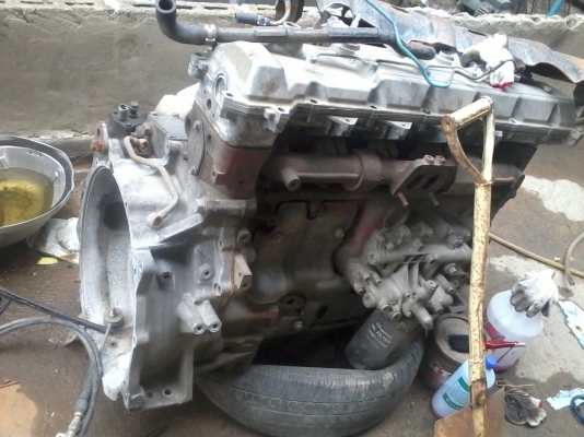 ขายเครื่องยนต์ HINO รุ่น JO8C ติดรถเมก้า 260 แต่ก่อนใช้ติด NGV ยกลงเพราะเครื่องเล็ก อะไหล่ไม่ครบ ขายตามสภาพครับ