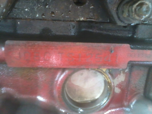 ขายเครื่องยนต์ HINO รุ่น JO8C ติดรถเมก้า 260 แต่ก่อนใช้ติด NGV ยกลงเพราะเครื่องเล็ก อะไหล่ไม่ครบ ขายตามสภาพครับ