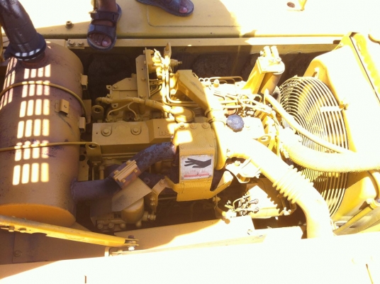 ขายรถแบคโฮ PC200-6 ยี่ห้อ KOMATSU เครื่อง KOMATSU แท้ รถสวย ไม่เคยผ่านการใช้งานในไทย