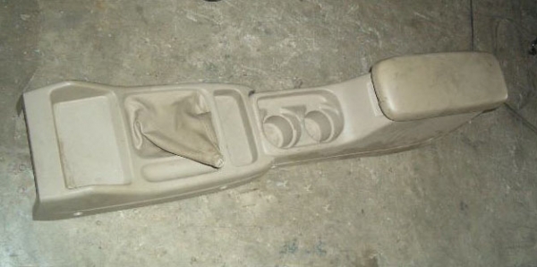 ต้องการซื้อคอนโซลเกียร์ ฟรอนเทียร์ ตามรูป