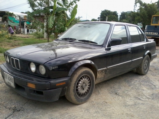 BMW รุ่น 316 ปี 89 ตั้งประมูล 63,000 บาท จบวันที่ 18 ก.ย.56