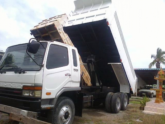 ขายMITSUBISHI M5 ปี46 ดั๊มข้างเรียบ สภาพสวยพร้อมใช้ ราคาต่อรองได้ ติดต่อได้ที่คุณ อ๊อฟ พิจิตร 086-737-9991