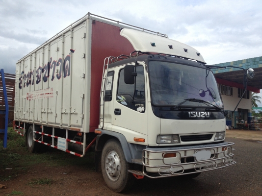 ขาย ISUZU DECA FTR33 7.20 เครื่อง 6HH1 200แรง EURO2 รถตู้แห้ง รถdecaแท้ครับไม่ใช่เอาหัวdecaมาใส่