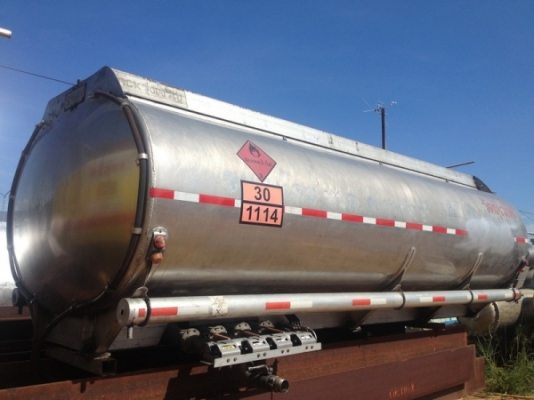 ขายถังน้ำมันอลูมิเนียม 16,000 ลิตร สภาพพร้อมใช้งาน มีปั้มพร้อม ราคาไม่แพง ขายถังน้ำมันอลูมิเนียม 16,000 ลิตร สภาพพร้อมใช้งาน มีปั้มพร้อม ราคาไม่แพง