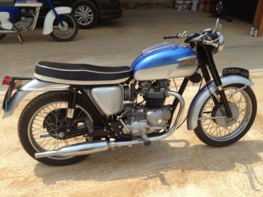 ขายรถมอเตอร์ไชค์คลาสิคยุโรปหลายคัน กด Like แฟนเพจที่นี่ https://www.facebook.com/ruamsed83