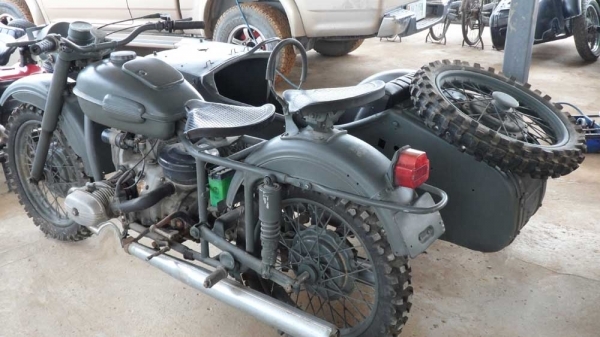 ขายรถมอเตอร์ไชค์คลาสิคยุโรปหลายคัน กด Like แฟนเพจที่นี่ https://www.facebook.com/ruamsed83