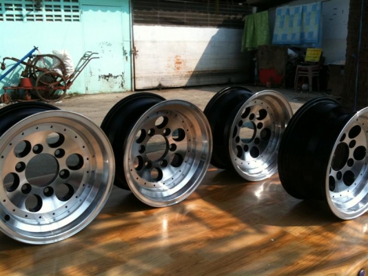 ขายแม๊กหยดน้ำ อย่างสวยวิ้งครับ ขอบ 14" x 7   จัดส่งทั่วประเทศ