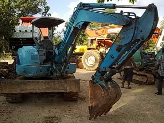 ขาย แบ็คโฮ HITACHI รุ่น EX40U โทร 081-9497804