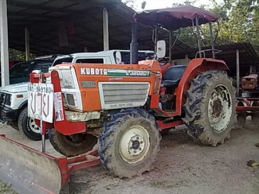 ขาย รถไถเล็ก KUBOTA รุ่น L3202DT โทร 081-9497804 ขาย รถไถเล็ก KUBOTA รุ่น L3202DT โทร 081-9497804