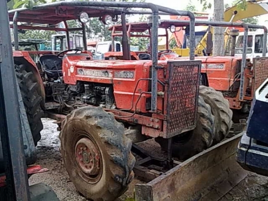 ขายรถไถ KUBOTA M8030 2เพลา ราคา 440000 โทร 081-9497804