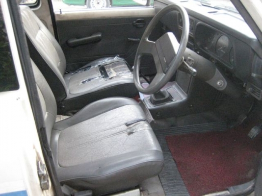 รถบ้านแท้ๆ Mazda familia Super Cab สภาพเดิมๆ ปี 93 เบนซิน 1.4  5 เกียร์