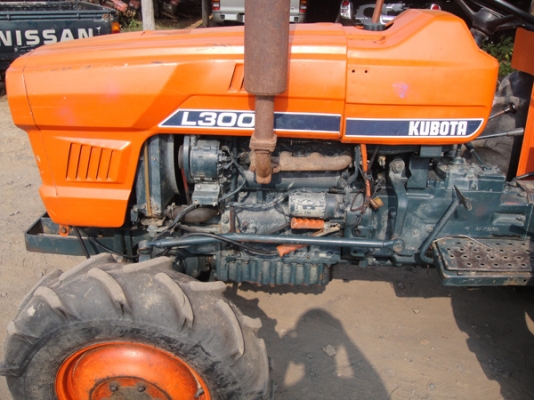 คูโบต้า L3001 DT 4 WD 2 เพลา รถไร่...สภาพดีมากๆครับ