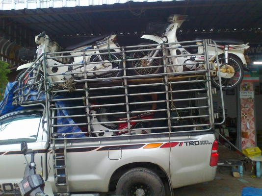 โกดังคลังแสงยานุภาพ ดรีมคุรุสภา 10 คัน พร้อมส่งทั่วไทย 9500