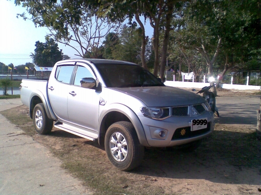 ขายดาวน์รถTRITON 4 ประตู ปี 2012