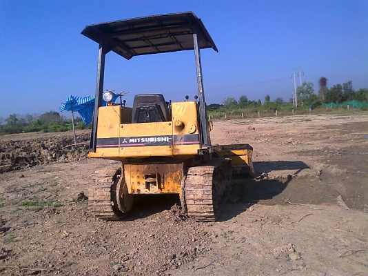 ขายด่วน..รถแทรคเตอร์ MITSUBISHI BD2 G พร้อมแล้ว สำหรับการลุยงานอย่างโหดๆ.