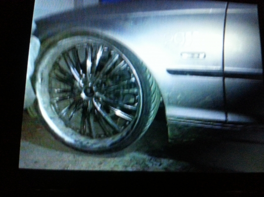 ขายขอบ20"5รูวีโก้พร้อมยาง หน้าตื้นหลังลึก