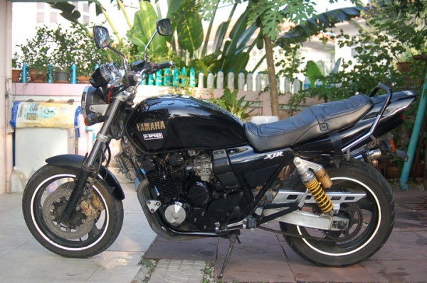 --ปรับราคา XJR400 ปี2000 Black Edition บวกงานเคฟล่า เข้ามาดูก่อนครับ--