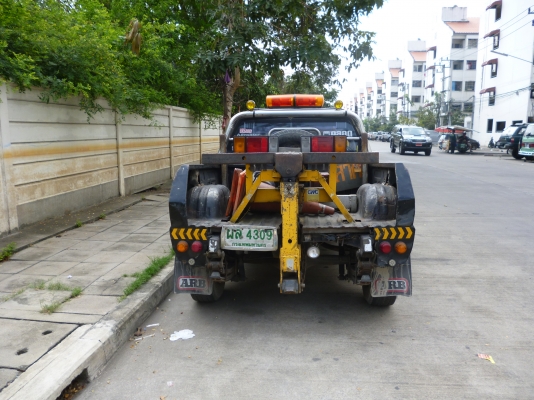 ประกาศขายรถยกลากจูง