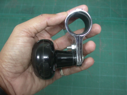 ขายมือจับหมุนพวงมาลัย