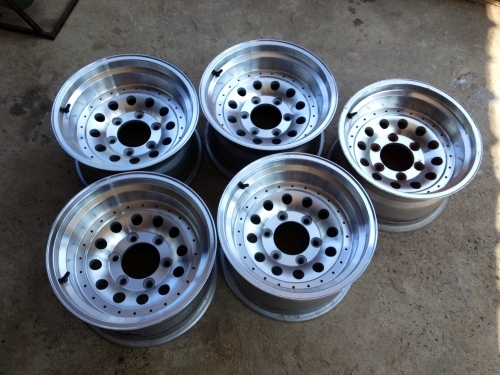 >>>ขายล้อหยดน้ำ 15x8.5 ออฟ-27 ใส่ 6/139.7 มี 5 วง สภาพสวยๆ ออฟลึกๆ ครับ<<<