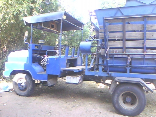 ขายด่วนรถนวดข้าว 6 ฟุต