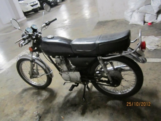 HONDA GL100 เดิมๆ มีเล่ม HONDA GL100 เดิมๆ มีเล่ม