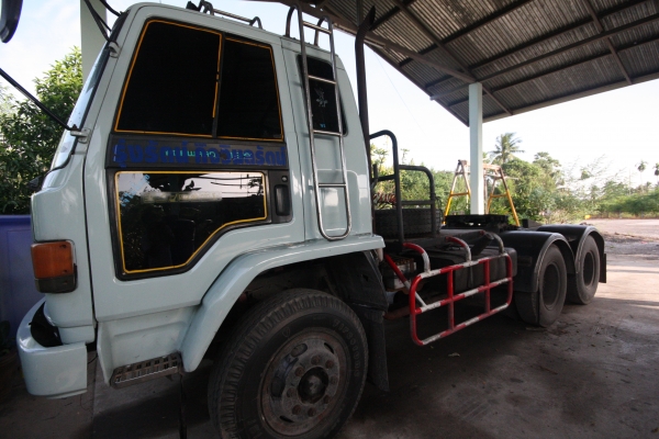 ขาย หัวลาก ROCKY 210แรง สภาพ พร้อมใช้