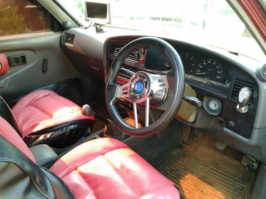 ขาย กระบะแค็ป ไมตี้เอ็กซ์ 2.5 ปี39/96 โปร่งหลังแท้ เครื่องแน่นๆ พ.พาวเวอร์ แอร์ CD-MP3 พร้อมจอ เครื่องเสียง บึ้ม ภายในดี เบาะไม่ขาด ช่วงล่างแจ่ม คัสซีสวย สีดี มีเก็บมาบ้าง ฝากระโปงต้องเก็บสีเพิ่ม ยางดี พื้นปูกระบะ พร้อมใช้งาน***ขายแล้วครับ ขอบคุณ Truck2ha