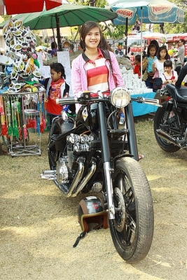ซีบี 750 Bobber จิ๊กโก๋ญี่ปุ่น