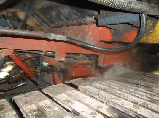 ขายรถเกี่ยวพรกินรี สภาพดี ใช้งานได้สบาย