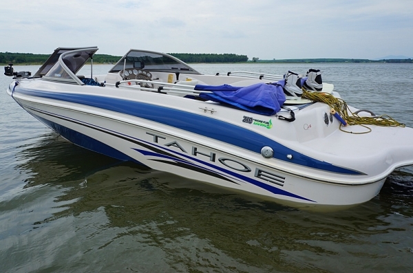 ราคา490000สปีทโบ็ท19.5ฟุต เครื่อง mercruiser 4.3 MPi.เรือน้ำจืดครับ รับประกัน ราคา490000สปีทโบ็ท19.5ฟุต เครื่อง mercruiser 4.3 MPi.เรือน้ำจืดครับ รับประกัน