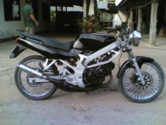 ขายซูซูกิแฟลต เล่มทะเบียนพร้อมชุดโอน เครื่องแน่นๆระบบไฟออกหมดขาย 6500 บาท