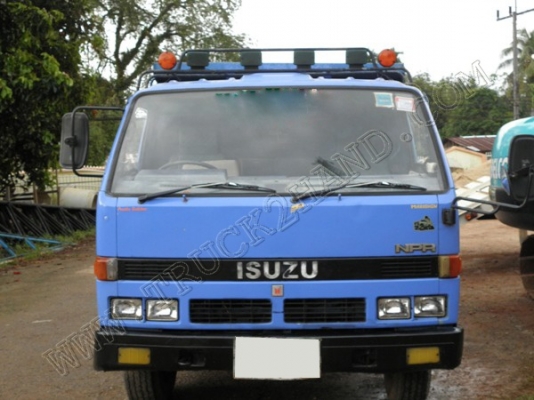 รถบรรทุก 6 ล้อดั๊มพ์ ยี่ห้อ ISUZU รุ่น NPR