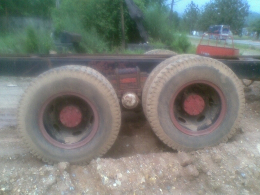 ขายด่วน 10 ล้อ 2 เพลา หัวแชสซี ไม่มีทะเบียน