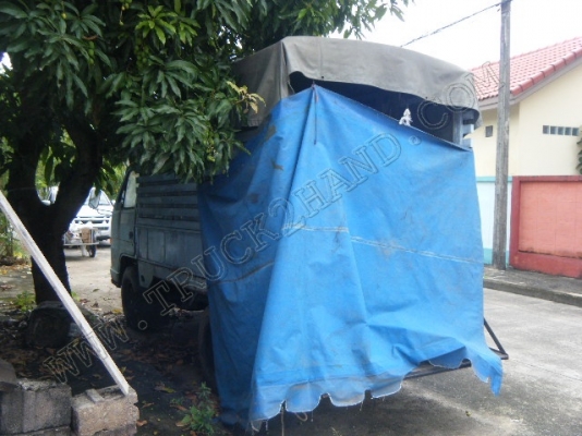 รถบรรทุก 4 ล้อใหญ่ กระบะรั้วเหล็ก ยี่ห้อ ISUZU รุ่น NKR