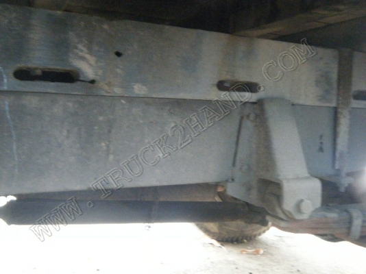 รถบรรทุก 4 ล้อใหญ่ กระบะรั้วเหล็ก ยี่ห้อ ISUZU รุ่น NKR