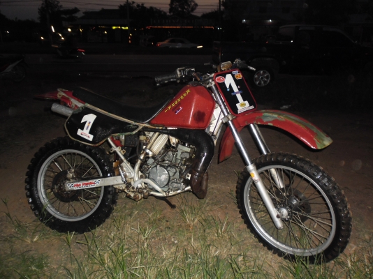 ขายด่วนkmx125 สภาพตามรูปเครื่องดี ดิสเบรคหน้าหลังเครืองแรง